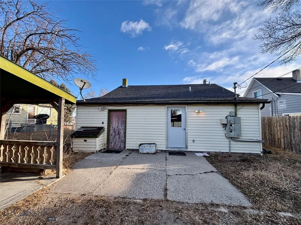 634 E Center Street, Dillon, Montana 59725, Dillon, Montana 59725, 4 Bedrooms Bedrooms, ,2 BathroomsBathrooms,Residential,For Sale,634 E Center Street, Dillon, Montana 59725,0,409231