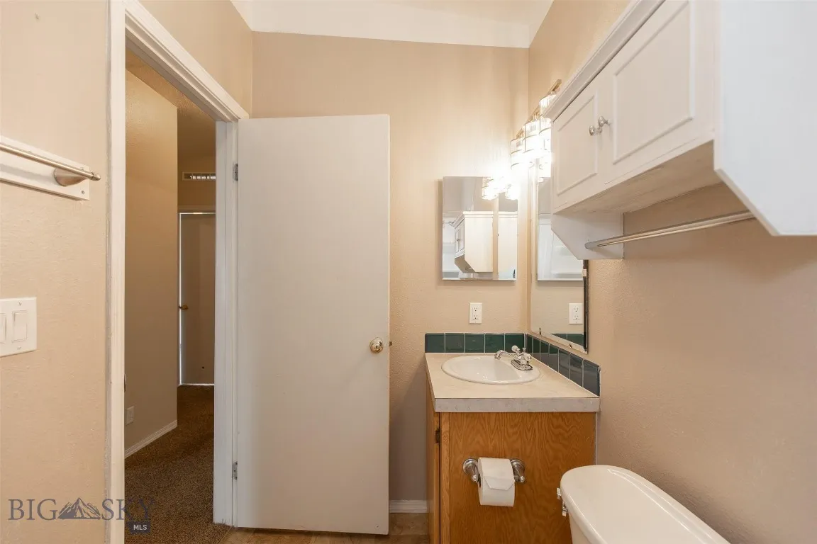 Flooring in bathroom was recently replaced so could be a little different than pictured