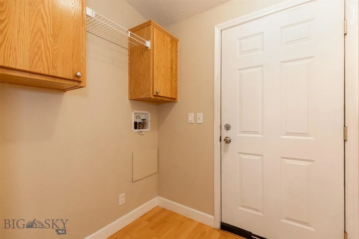 805 Oakwood Drive, Belgrade, Montana 59714, Belgrade, Montana 59714, 3 Bedrooms Bedrooms, ,2 BathroomsBathrooms,Residential,For Sale,805 Oakwood Drive, Belgrade, Montana 59714,0,409273