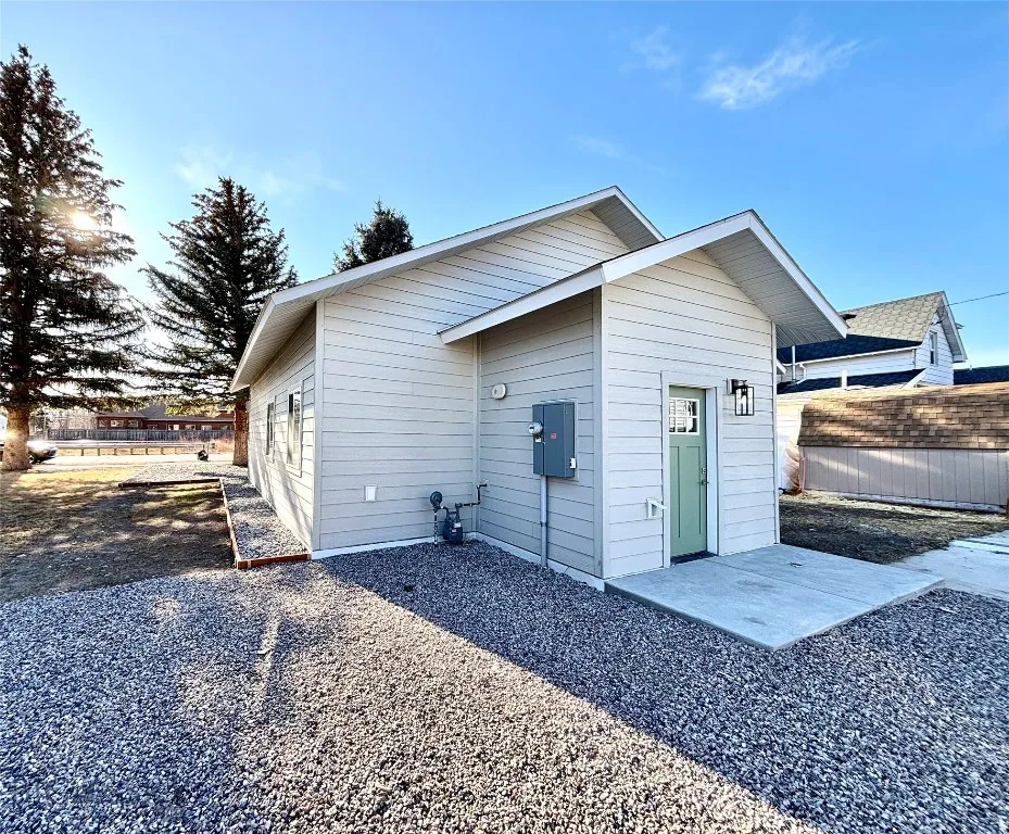 315 S Railroad Street, Dillon, Montana 59725, Dillon, Montana 59725, 3 Bedrooms Bedrooms, ,1 BathroomBathrooms,Residential,For Sale,315 S Railroad Street, Dillon, Montana 59725,0,409282