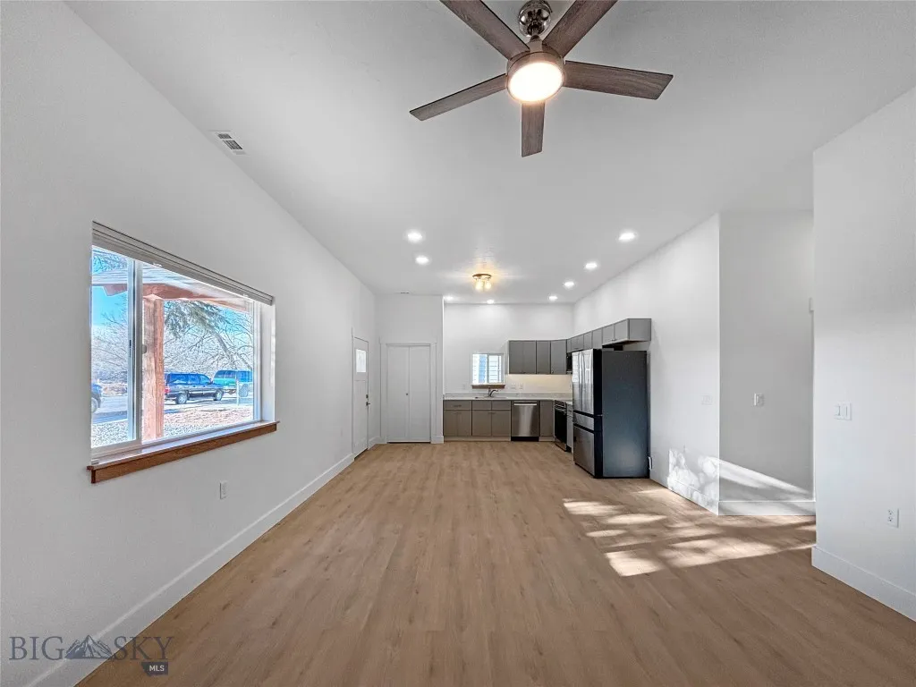 315 S Railroad Street, Dillon, Montana 59725, Dillon, Montana 59725, 3 Bedrooms Bedrooms, ,1 BathroomBathrooms,Residential,For Sale,315 S Railroad Street, Dillon, Montana 59725,0,409282