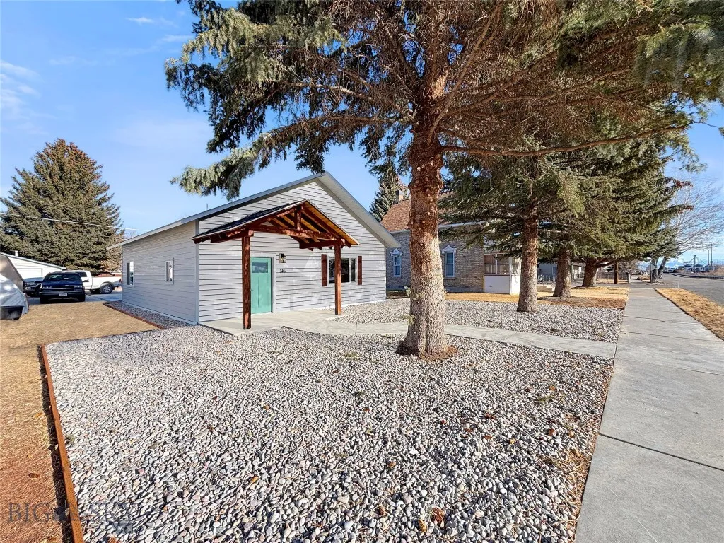 315 S Railroad Street, Dillon, Montana 59725, Dillon, Montana 59725, 3 Bedrooms Bedrooms, ,1 BathroomBathrooms,Residential,For Sale,315 S Railroad Street, Dillon, Montana 59725,0,409282