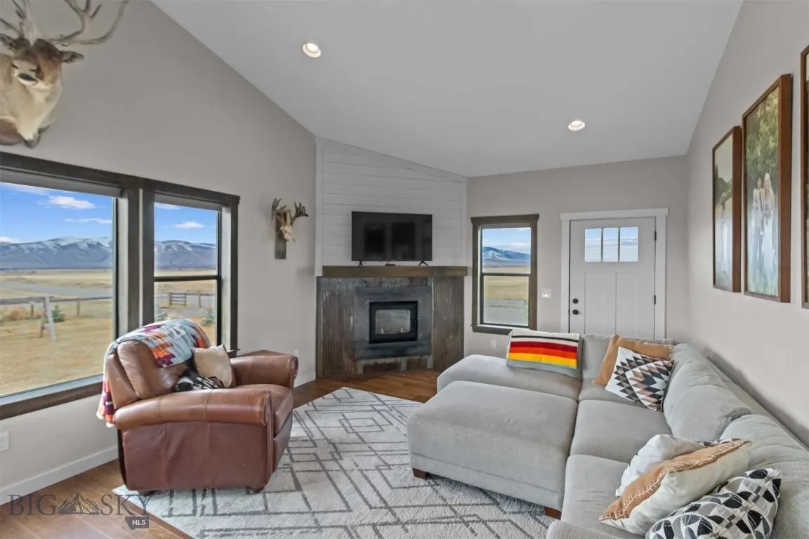 157 Skyview Lane, Townsend, Montana 59644, Townsend, Montana 59644, 3 Bedrooms Bedrooms, ,2 BathroomsBathrooms,Residential,For Sale,157 Skyview Lane, Townsend, Montana 59644,0,409299