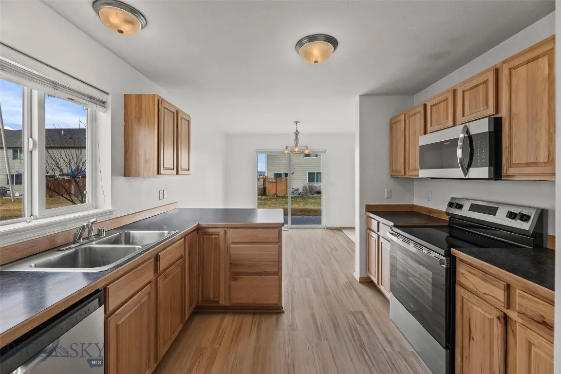 173 E Magnolia Drive, Belgrade, Montana 59714, Belgrade, Montana 59714, 3 Bedrooms Bedrooms, ,2 BathroomsBathrooms,Residential,For Sale,173 E Magnolia Drive, Belgrade, Montana 59714,0,409161