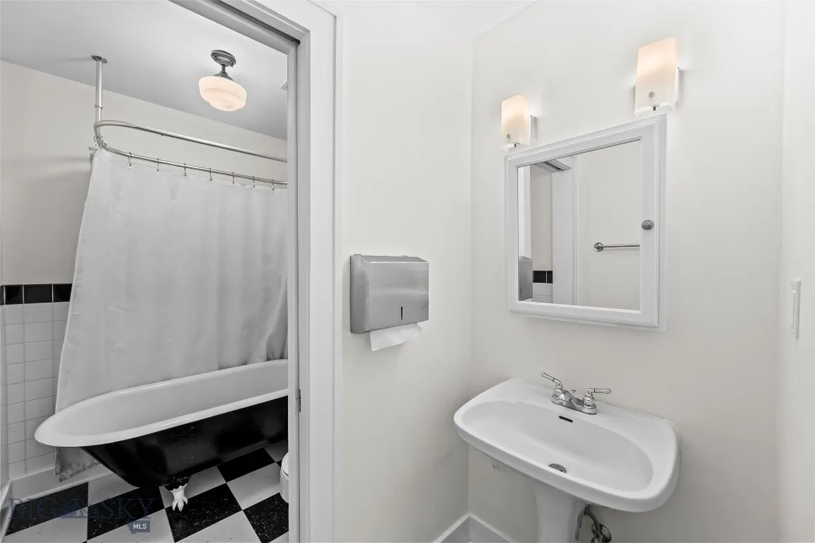 319 S Willson, Bozeman, Montana 59715, Bozeman, Montana 59715, 7 Bedrooms Bedrooms, ,5 BathroomsBathrooms,Residential,For Sale,319 S Willson, Bozeman, Montana 59715,0,404239