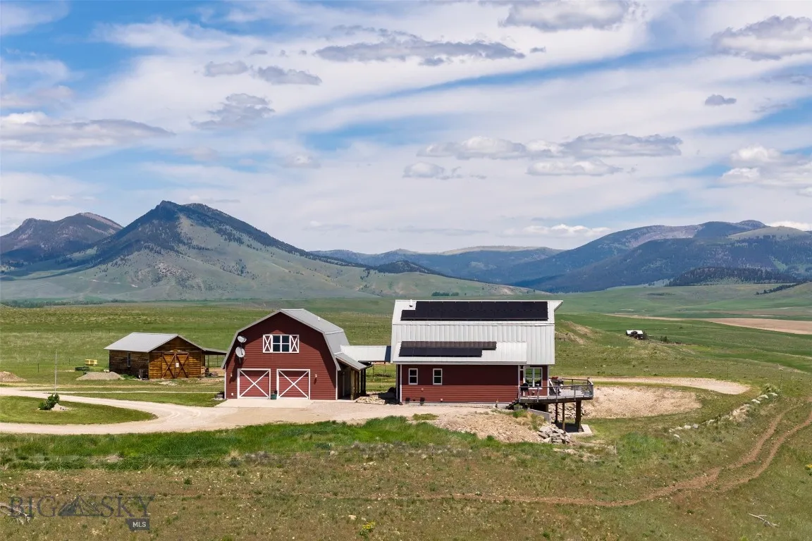 22 Porcupine, Wilsall, Montana 59086, Wilsall, Montana 59086, 4 Bedrooms Bedrooms, ,3 BathroomsBathrooms,Residential,For Sale,22 Porcupine, Wilsall, Montana 59086,0,409305