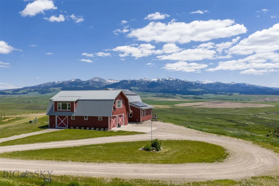 22 Porcupine, Wilsall, Montana 59086, Wilsall, Montana 59086, 4 Bedrooms Bedrooms, ,3 BathroomsBathrooms,Residential,For Sale,22 Porcupine, Wilsall, Montana 59086,0,409305