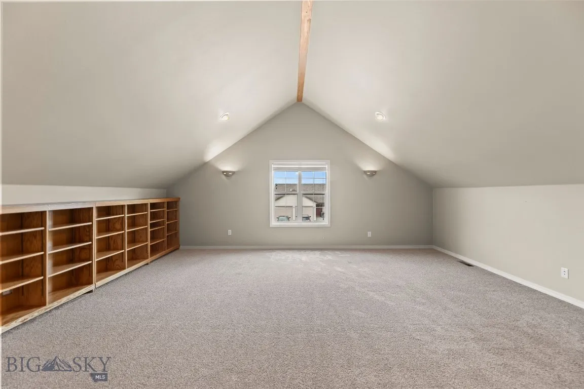 Huge Bonus Room