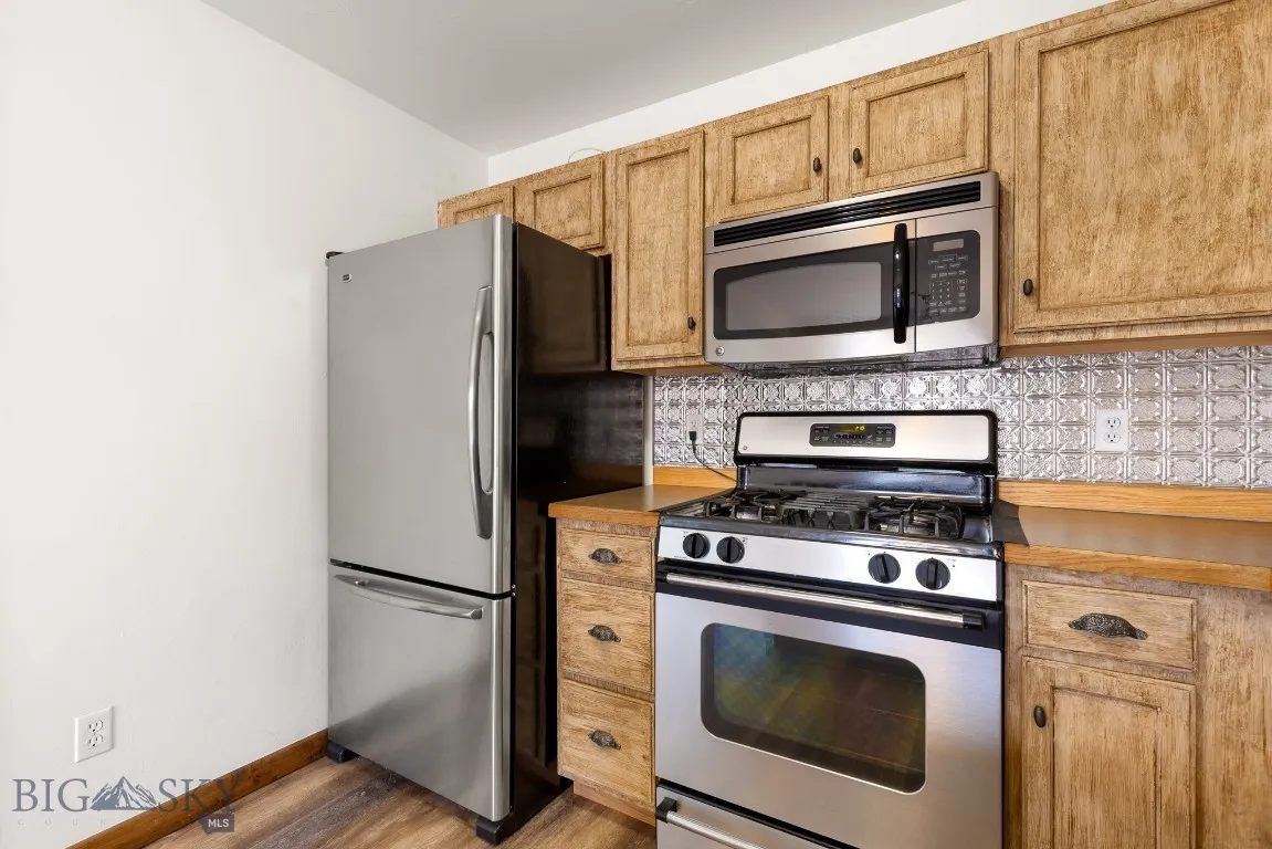 4076 Broadwater Street, Bozeman, Montana 59718, Bozeman, Montana 59718, 3 Bedrooms Bedrooms, ,2 BathroomsBathrooms,Residential,For Sale,4076 Broadwater Street, Bozeman, Montana 59718,0,409219