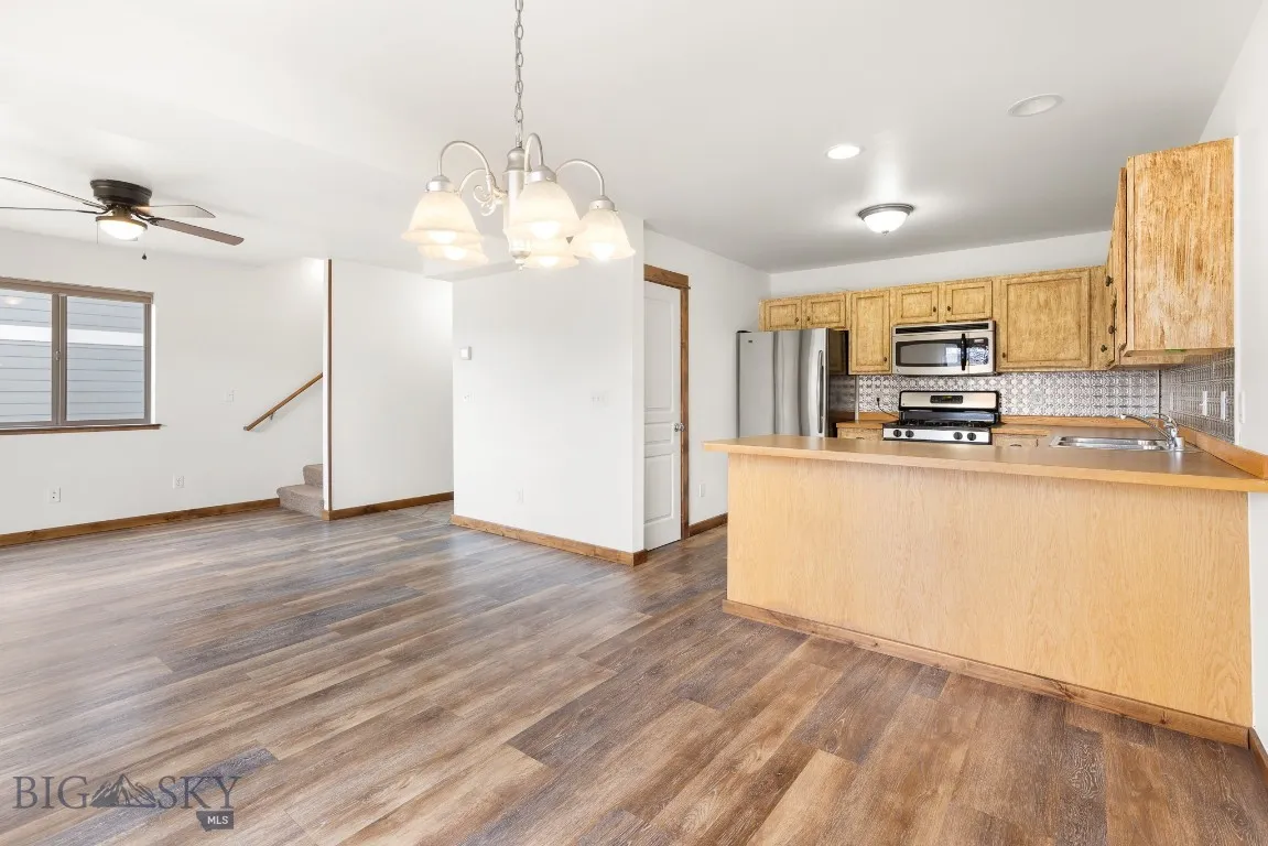 4076 Broadwater Street, Bozeman, Montana 59718, Bozeman, Montana 59718, 3 Bedrooms Bedrooms, ,2 BathroomsBathrooms,Residential,For Sale,4076 Broadwater Street, Bozeman, Montana 59718,0,409219