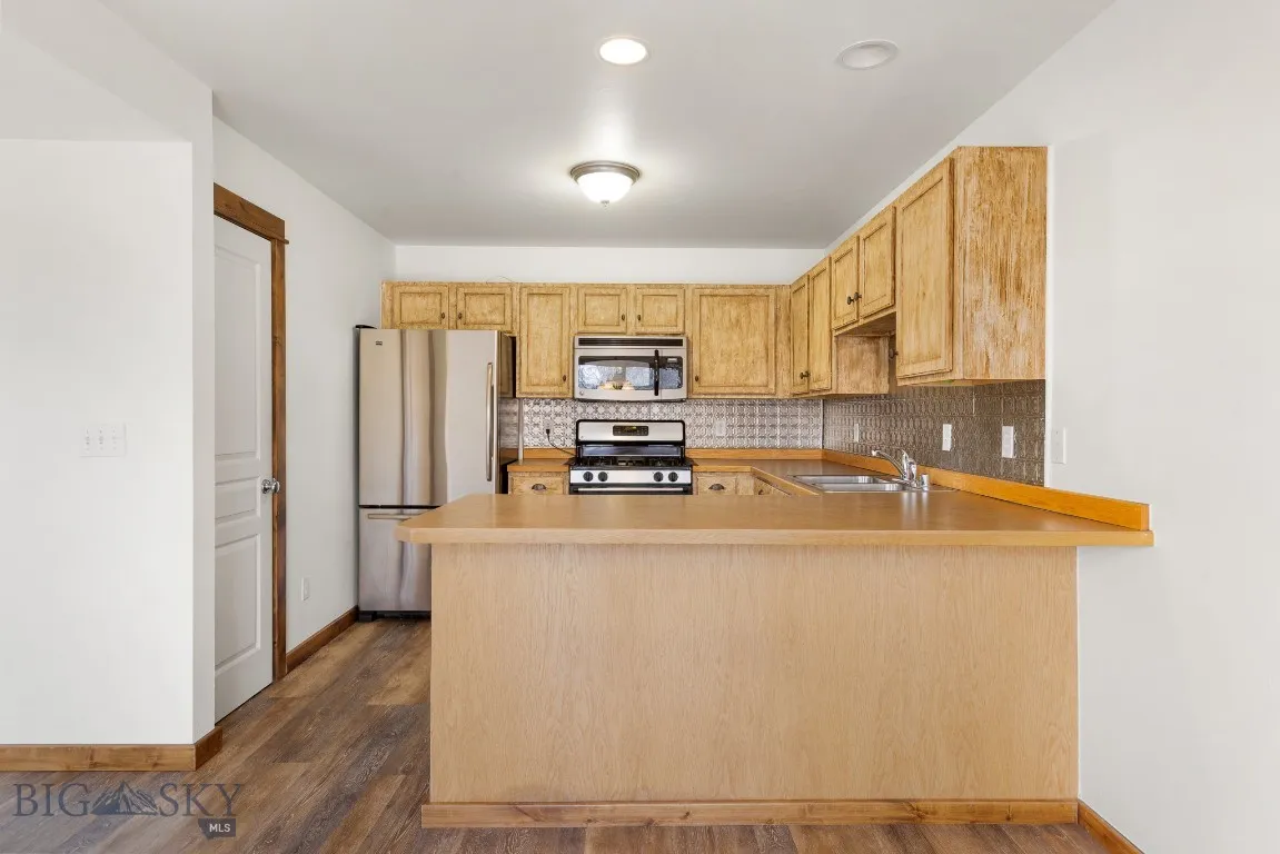 4076 Broadwater Street, Bozeman, Montana 59718, Bozeman, Montana 59718, 3 Bedrooms Bedrooms, ,2 BathroomsBathrooms,Residential,For Sale,4076 Broadwater Street, Bozeman, Montana 59718,0,409219