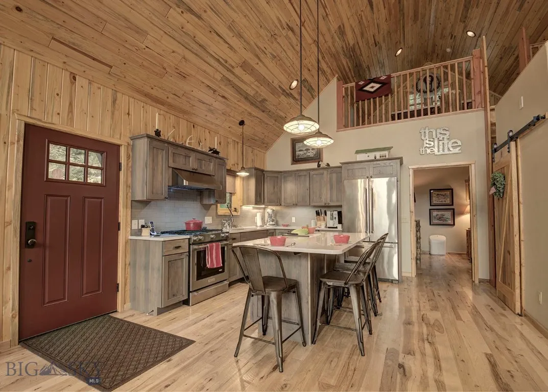 5 East Slope Road, Mammoth, Montana 59721, Mammoth, Montana 59721, 2 Bedrooms Bedrooms, ,2 BathroomsBathrooms,Residential,For Sale,5 East Slope Road, Mammoth, Montana 59721,0,409245