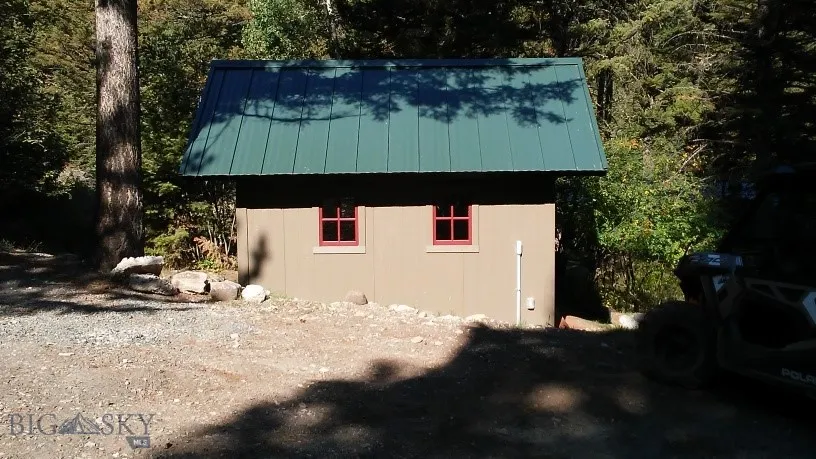 5 East Slope Road, Mammoth, Montana 59721, Mammoth, Montana 59721, 2 Bedrooms Bedrooms, ,2 BathroomsBathrooms,Residential,For Sale,5 East Slope Road, Mammoth, Montana 59721,0,409245