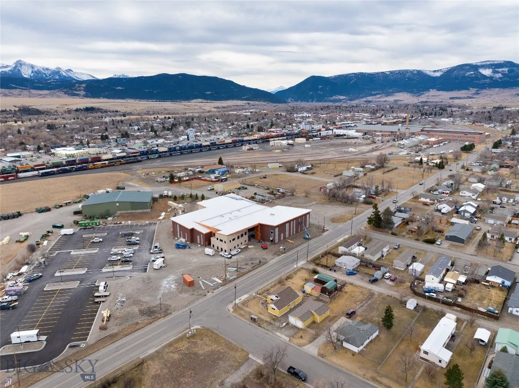 1215 E Gallatin Street, Livingston, Montana 59047, Livingston, Montana 59047, ,Residential Income,For Sale,1215 E Gallatin Street, Livingston, Montana 59047,0,409295