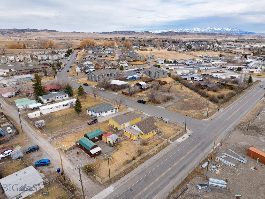 1215 E Gallatin Street, Livingston, Montana 59047, Livingston, Montana 59047, ,Residential Income,For Sale,1215 E Gallatin Street, Livingston, Montana 59047,0,409295