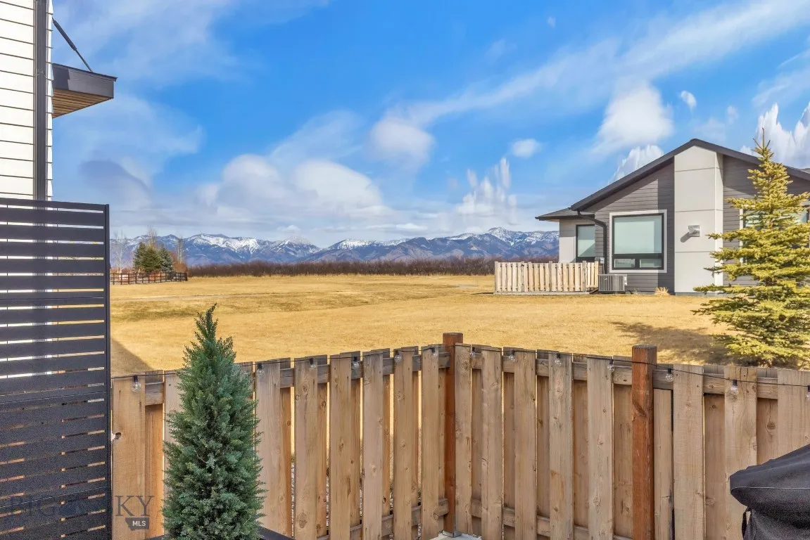 127 Albrey Trail B, Bozeman, Montana 59718, Bozeman, Montana 59718, 3 Bedrooms Bedrooms, ,2 BathroomsBathrooms,Residential,For Sale,127 Albrey Trail B, Bozeman, Montana 59718,0,409309