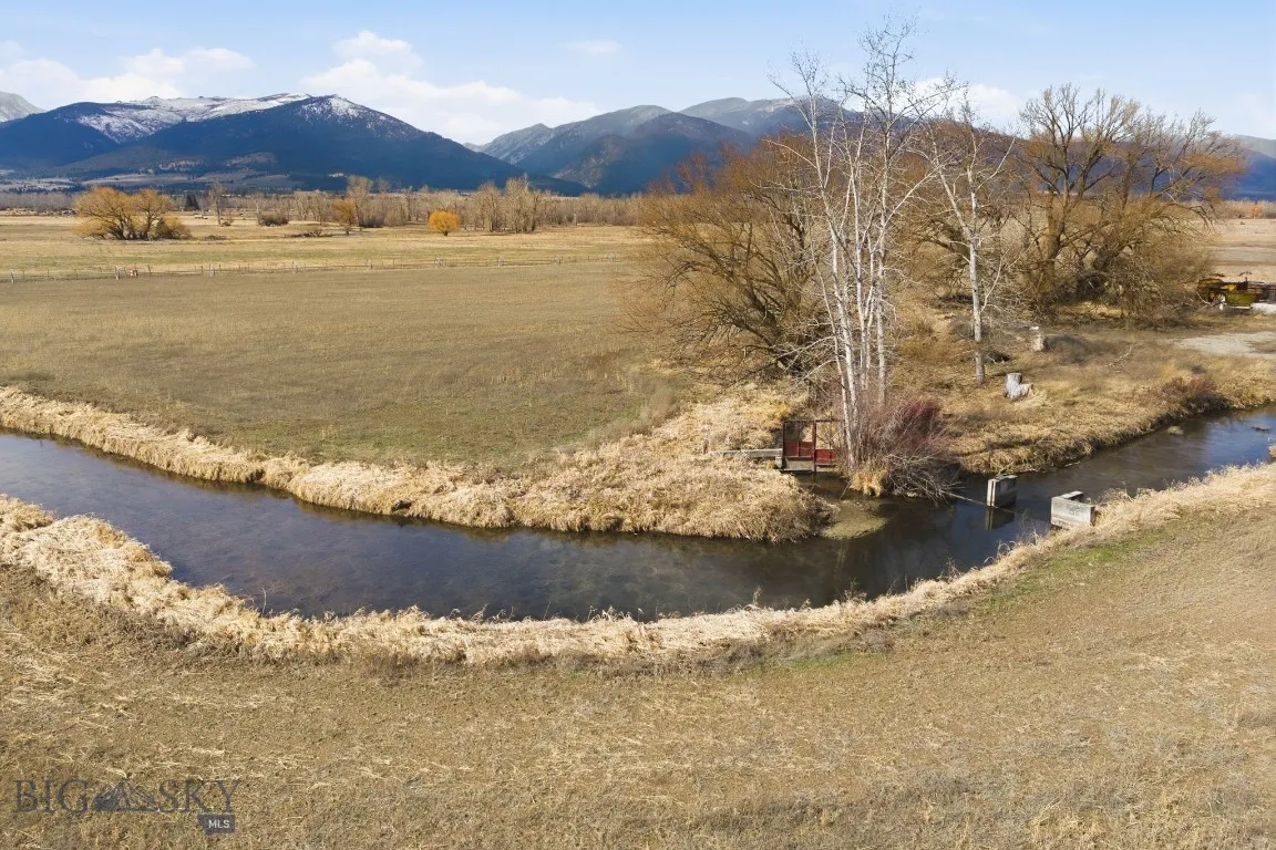 2663 Eastside Highway, Stevensville, Montana 59870, Stevensville, Montana 59870, ,Farm,For Sale,2663 Eastside Highway, Stevensville, Montana 59870,0,409333
