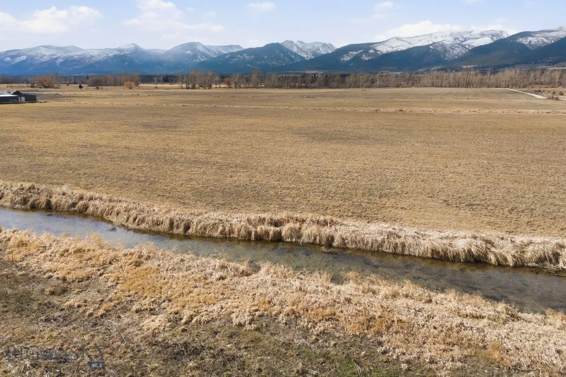 2663 Eastside Highway, Stevensville, Montana 59870, Stevensville, Montana 59870, ,Farm,For Sale,2663 Eastside Highway, Stevensville, Montana 59870,0,409333