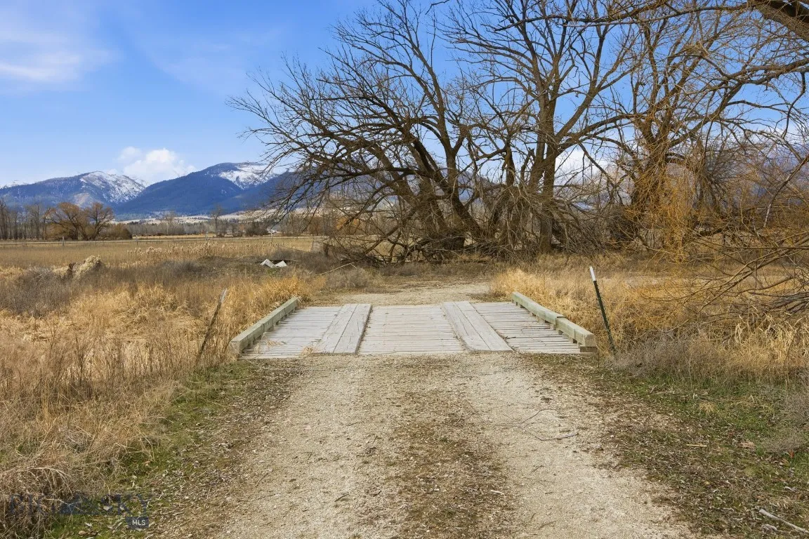 2663 Eastside Highway, Stevensville, Montana 59870, Stevensville, Montana 59870, ,Farm,For Sale,2663 Eastside Highway, Stevensville, Montana 59870,0,409333