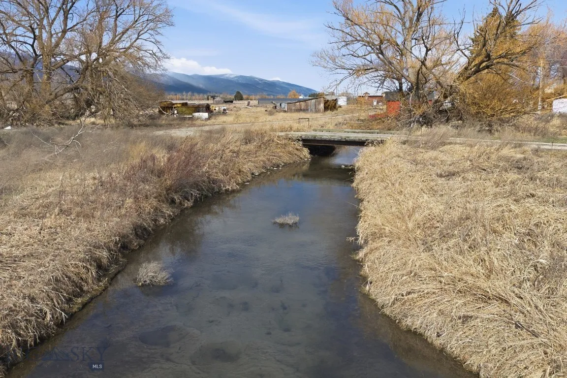 2663 Eastside Highway, Stevensville, Montana 59870, Stevensville, Montana 59870, ,Farm,For Sale,2663 Eastside Highway, Stevensville, Montana 59870,0,409333