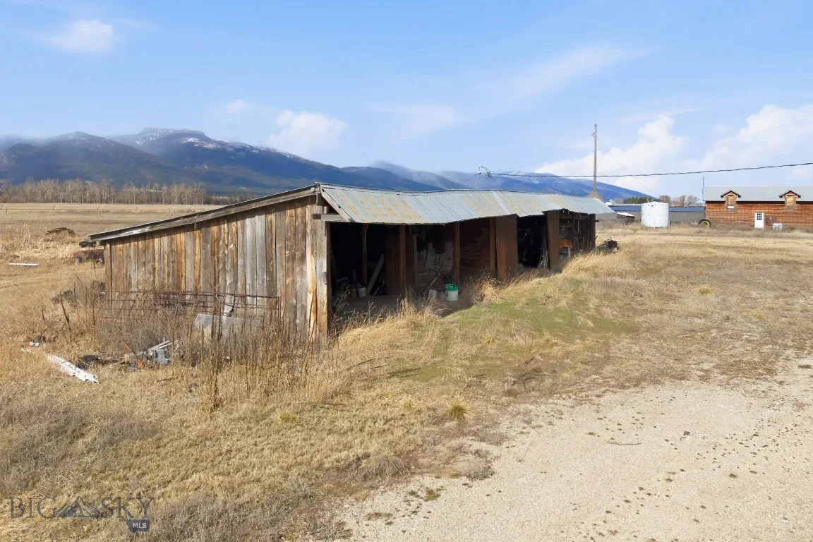 2663 Eastside Highway, Stevensville, Montana 59870, Stevensville, Montana 59870, ,Farm,For Sale,2663 Eastside Highway, Stevensville, Montana 59870,0,409333