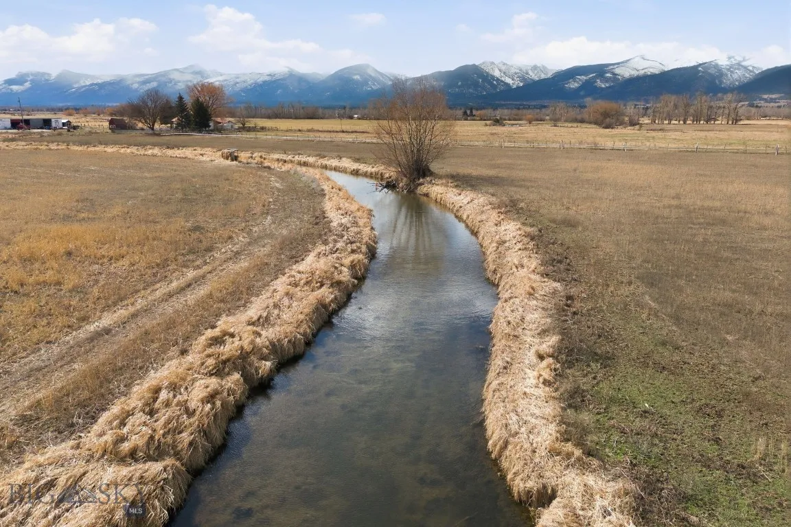 2663 Eastside Highway, Stevensville, Montana 59870, Stevensville, Montana 59870, ,Farm,For Sale,2663 Eastside Highway, Stevensville, Montana 59870,0,409333