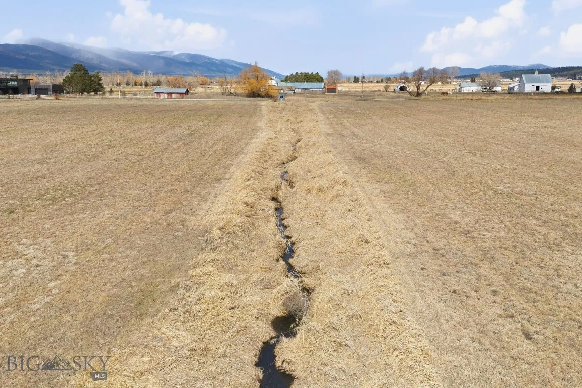 2663 Eastside Highway, Stevensville, Montana 59870, Stevensville, Montana 59870, ,Farm,For Sale,2663 Eastside Highway, Stevensville, Montana 59870,0,409333
