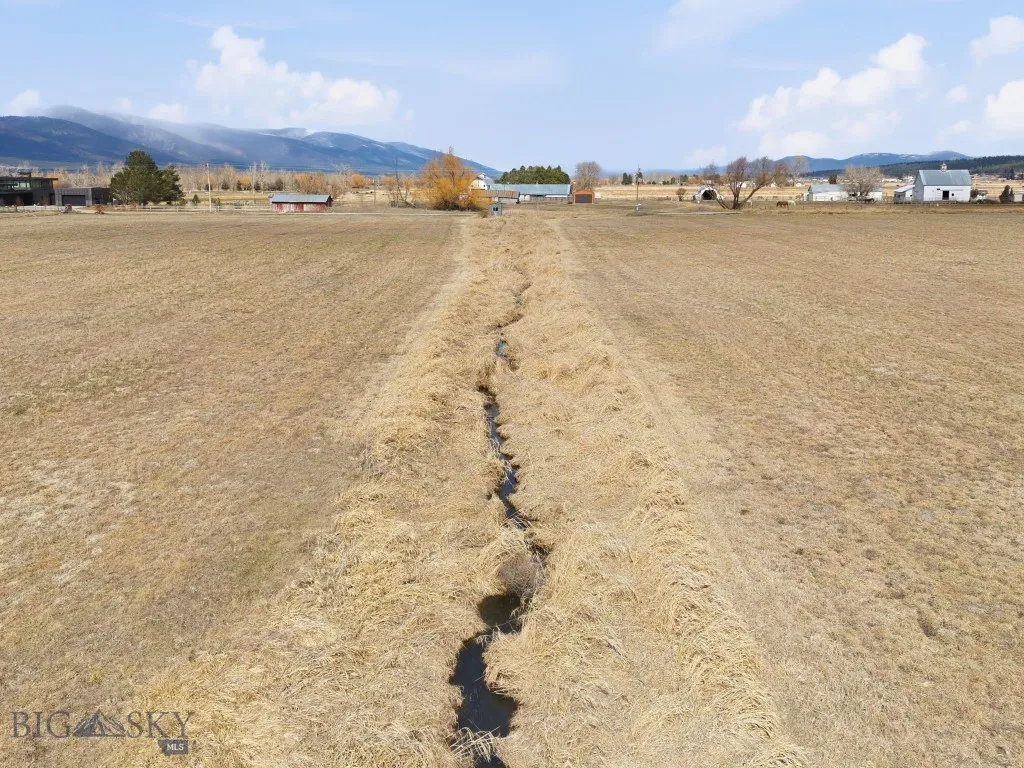 2663 Eastside Highway, Stevensville, Montana 59870, Stevensville, Montana 59870, ,Farm,For Sale,2663 Eastside Highway, Stevensville, Montana 59870,0,409333