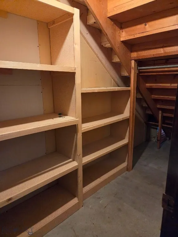 5965 Albany Avenue, Butte, Montana 59701, Butte, Montana 59701, 4 Bedrooms Bedrooms, ,2 BathroomsBathrooms,Residential,For Sale,5965 Albany Avenue, Butte, Montana 59701,0,409335
