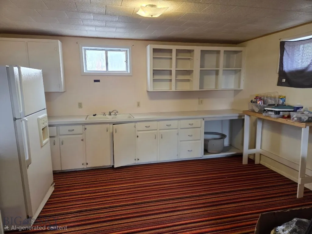 5965 Albany Avenue, Butte, Montana 59701, Butte, Montana 59701, 4 Bedrooms Bedrooms, ,2 BathroomsBathrooms,Residential,For Sale,5965 Albany Avenue, Butte, Montana 59701,0,409335