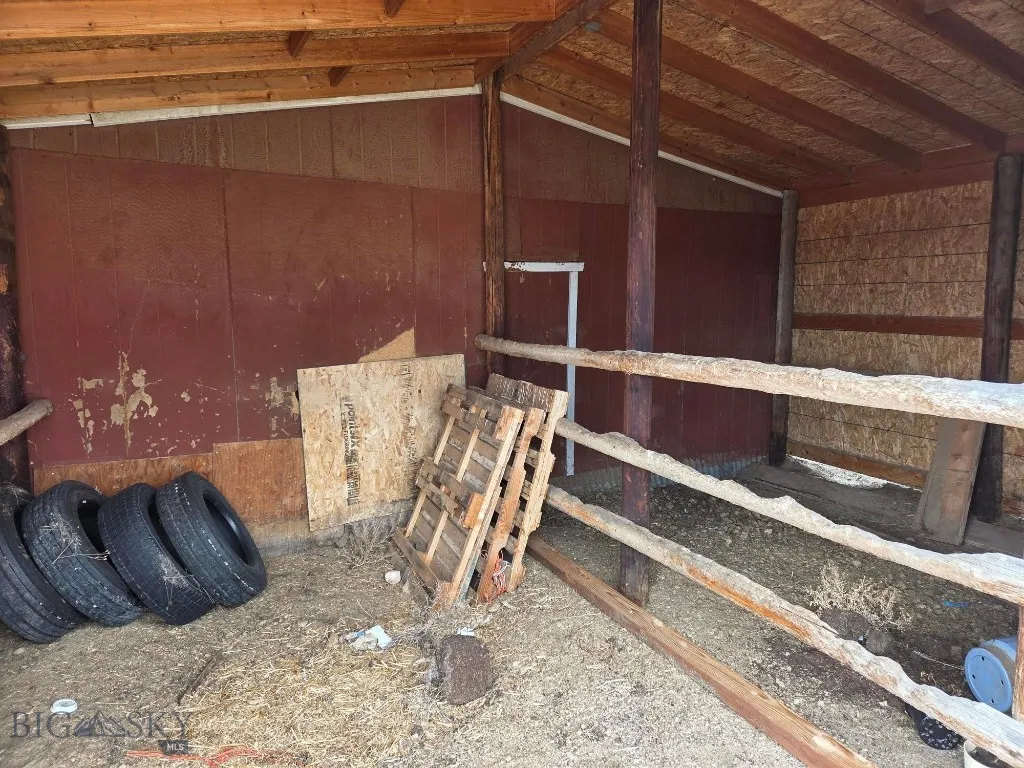 5965 Albany Avenue, Butte, Montana 59701, Butte, Montana 59701, 4 Bedrooms Bedrooms, ,2 BathroomsBathrooms,Residential,For Sale,5965 Albany Avenue, Butte, Montana 59701,0,409335