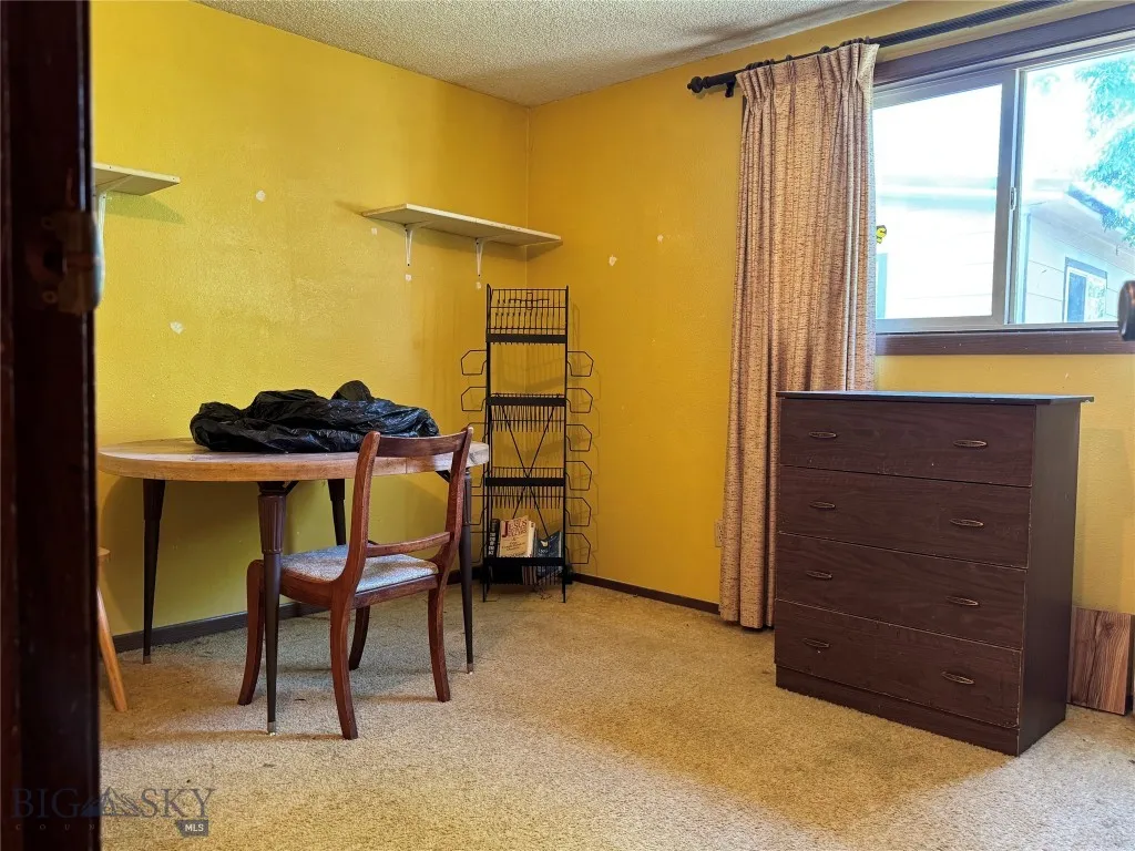915 E 2nd Ave, Big Timber, Montana 59011, Big Timber, Montana 59011, 4 Bedrooms Bedrooms, ,2 BathroomsBathrooms,Residential,For Sale,915 E 2nd Ave, Big Timber, Montana 59011,0,409292
