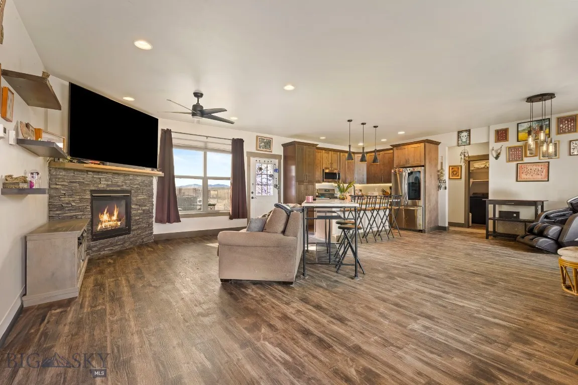 139 Rolling Prairie Way, Three Forks, Montana 5975, Three Forks, Montana 59752, 3 Bedrooms Bedrooms, ,2 BathroomsBathrooms,Residential,For Sale,139 Rolling Prairie Way, Three Forks, Montana 5975,0,408884