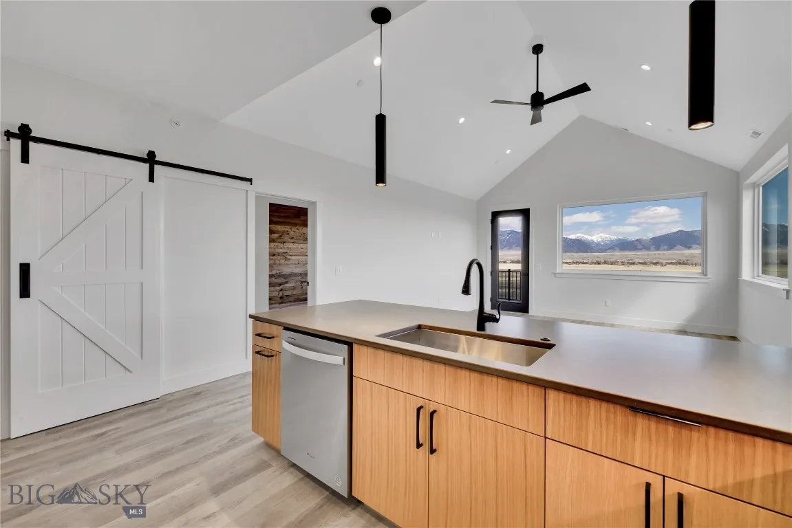 450 Loomis Way D, Ennis, Montana 59729, Ennis, Montana 59729, 3 Bedrooms Bedrooms, ,1 BathroomBathrooms,Residential,For Sale,450 Loomis Way D, Ennis, Montana 59729,0,409011