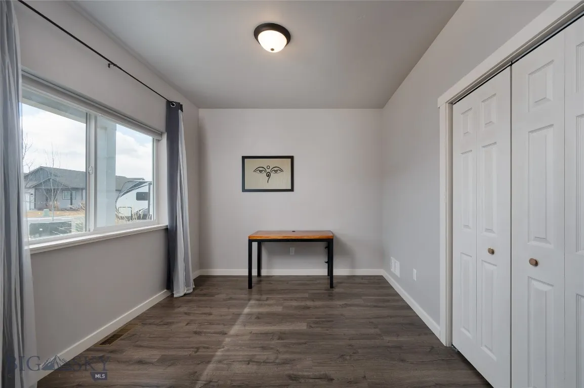 Front office/bedroom