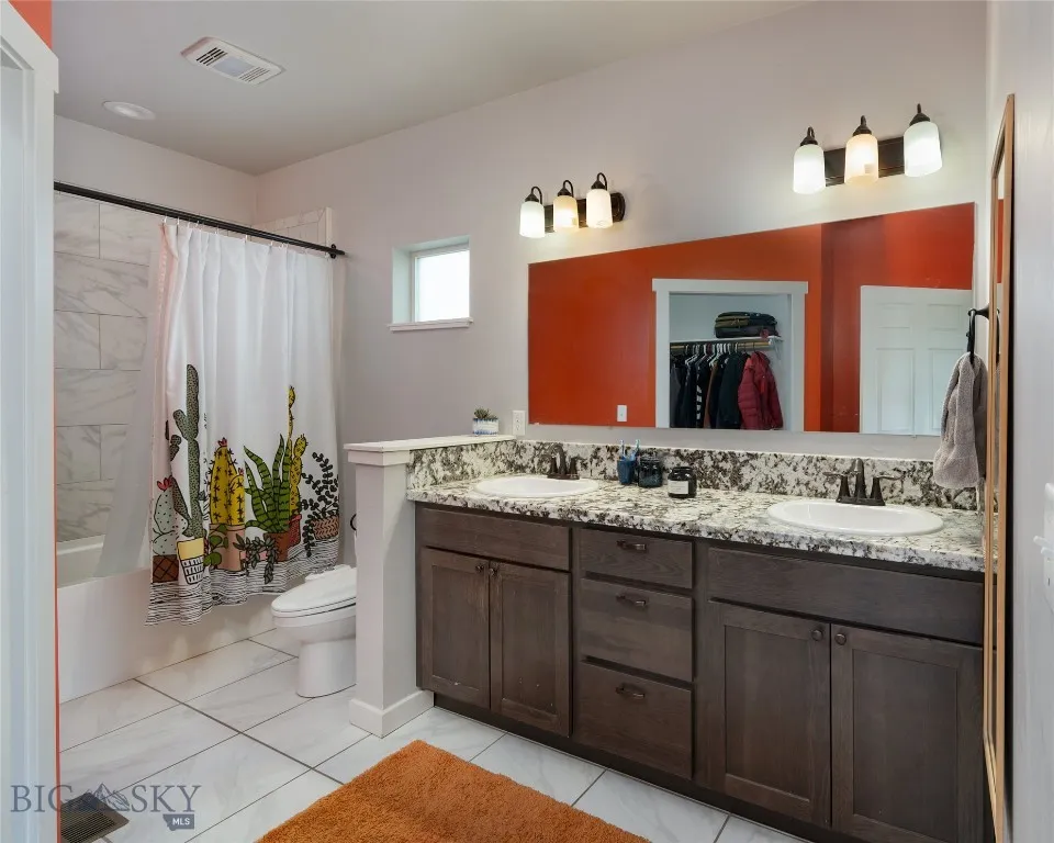 EN SUITE BATH