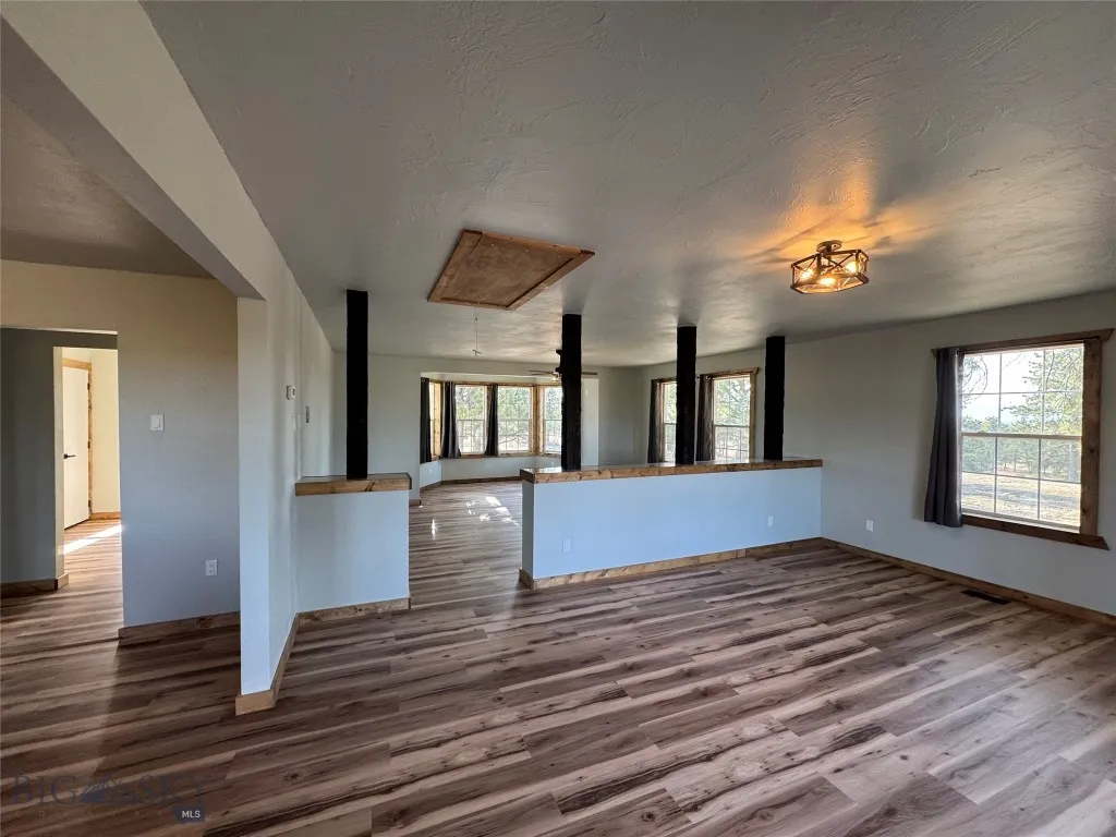 Reed Point, Montana 59069, 3 Bedrooms Bedrooms, ,2 BathroomsBathrooms,Residential,For Sale,0,409359