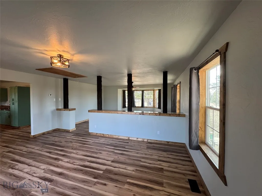 Reed Point, Montana 59069, 3 Bedrooms Bedrooms, ,2 BathroomsBathrooms,Residential,For Sale,0,409359