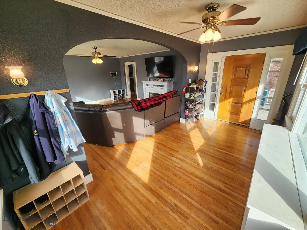3301 1st Avenue N, Great Falls, Montana 59401, Great Falls, Montana 59401, 3 Bedrooms Bedrooms, ,2 BathroomsBathrooms,Residential,For Sale,3301 1st Avenue N, Great Falls, Montana 59401,0,409393