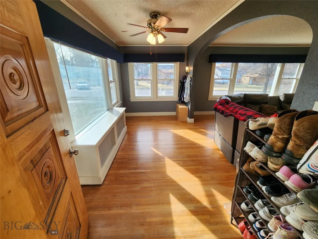 3301 1st Avenue N, Great Falls, Montana 59401, Great Falls, Montana 59401, 3 Bedrooms Bedrooms, ,2 BathroomsBathrooms,Residential,For Sale,3301 1st Avenue N, Great Falls, Montana 59401,0,409393