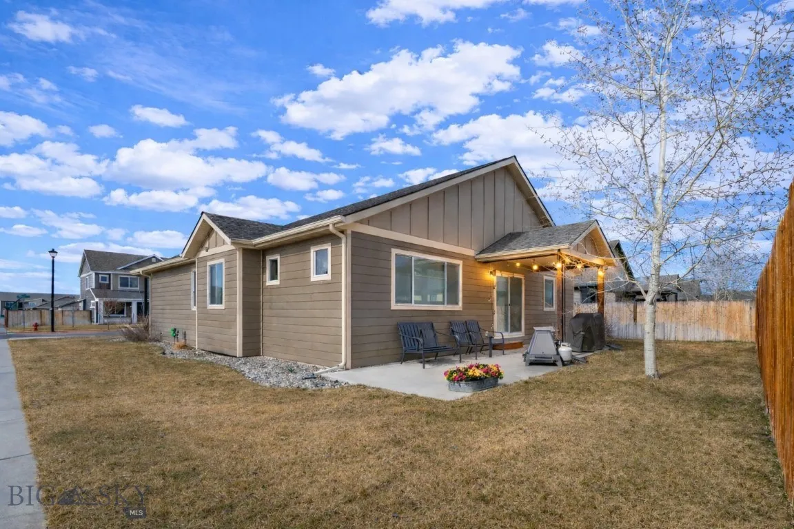 300 Crockett, Belgrade, Montana 59714, Belgrade, Montana 59714, 3 Bedrooms Bedrooms, ,2 BathroomsBathrooms,Residential,For Sale,300 Crockett, Belgrade, Montana 59714,0,409246