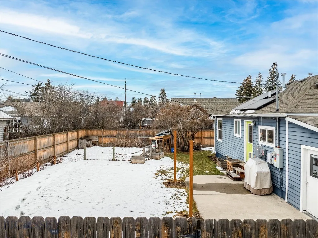 Ample yard space