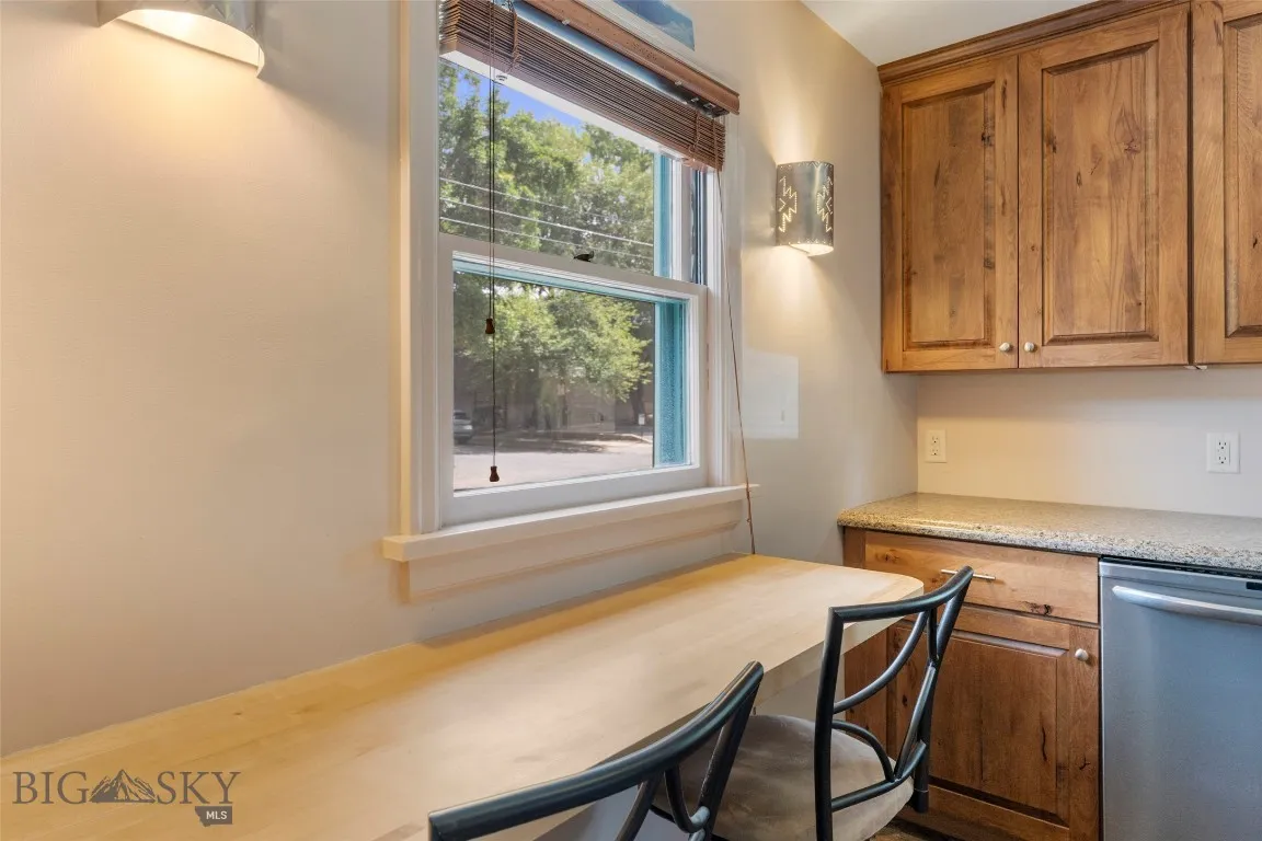 Breakfast nook