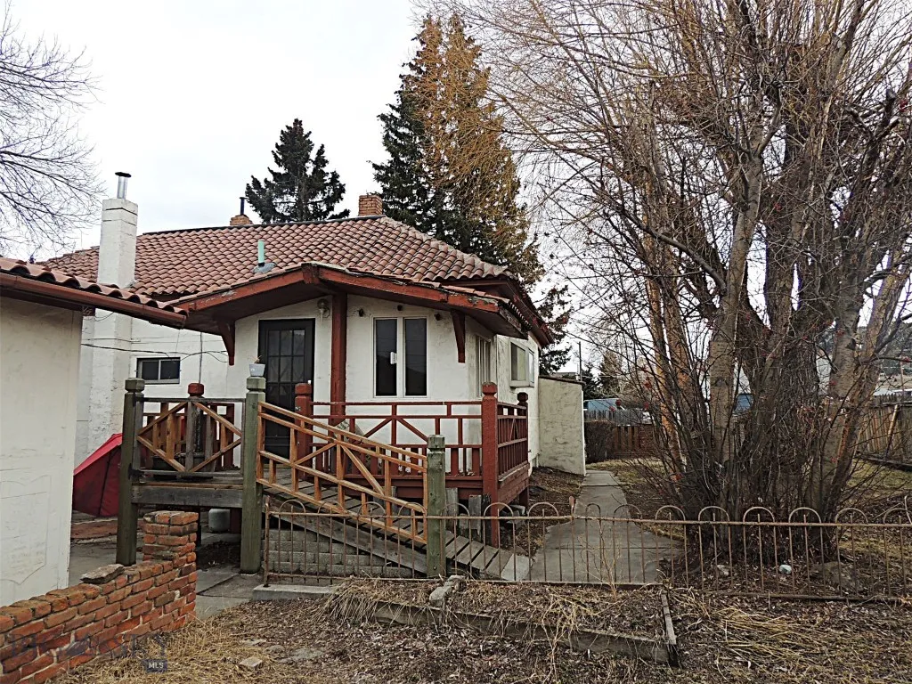 611 Hobson Avenue, Butte, Montana 59701, Butte, Montana 59701, 4 Bedrooms Bedrooms, ,2 BathroomsBathrooms,Residential,For Sale,611 Hobson Avenue, Butte, Montana 59701,0,409399
