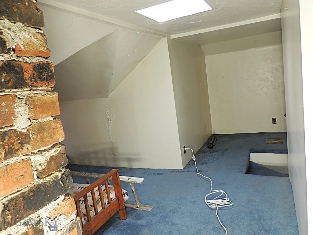 611 Hobson Avenue, Butte, Montana 59701, Butte, Montana 59701, 4 Bedrooms Bedrooms, ,2 BathroomsBathrooms,Residential,For Sale,611 Hobson Avenue, Butte, Montana 59701,0,409399