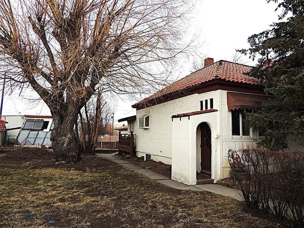 611 Hobson Avenue, Butte, Montana 59701, Butte, Montana 59701, 4 Bedrooms Bedrooms, ,2 BathroomsBathrooms,Residential,For Sale,611 Hobson Avenue, Butte, Montana 59701,0,409399