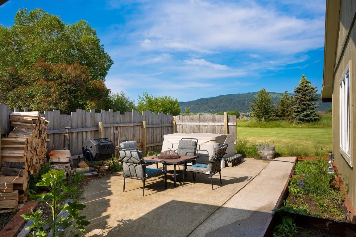 165 N Meadow Creek Road, Mcallister, Montana 59740, Mc Allister, Montana 59740, 3 Bedrooms Bedrooms, ,2 BathroomsBathrooms,Residential,For Sale,165 N Meadow Creek Road, Mcallister, Montana 59740,0,409368