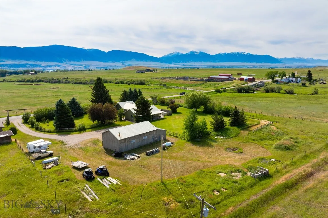 165 N Meadow Creek Road, Mcallister, Montana 59740, Mc Allister, Montana 59740, 3 Bedrooms Bedrooms, ,2 BathroomsBathrooms,Residential,For Sale,165 N Meadow Creek Road, Mcallister, Montana 59740,0,409368