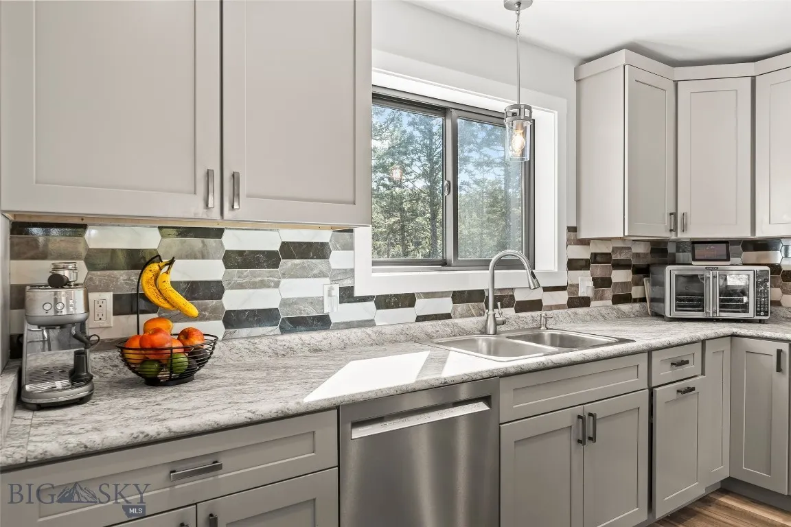 Quartz countertops