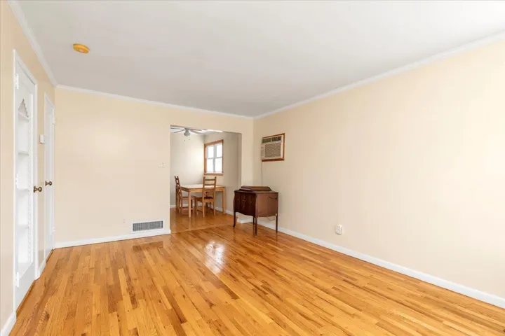 67-29 211TH Street, New York City, NY 11364